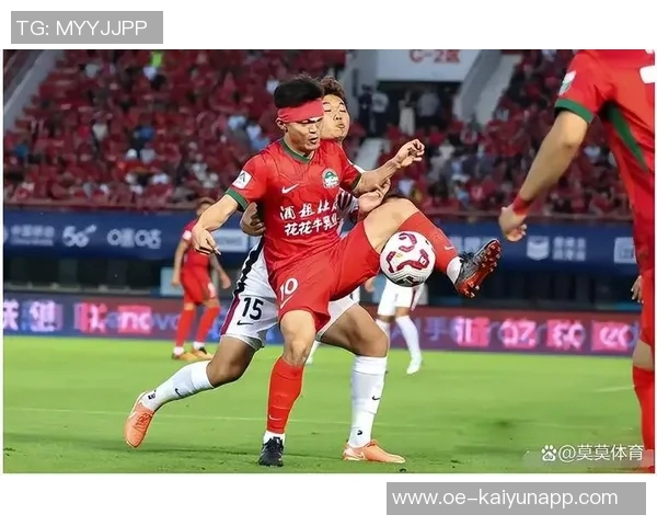 亚足联宣布曹永竞因恶劣行为被红牌罚停赛四场并罚款1500美元